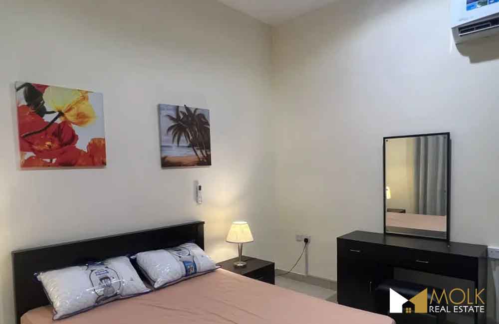 Appartement 2BHK entièrement meublé dans une villa