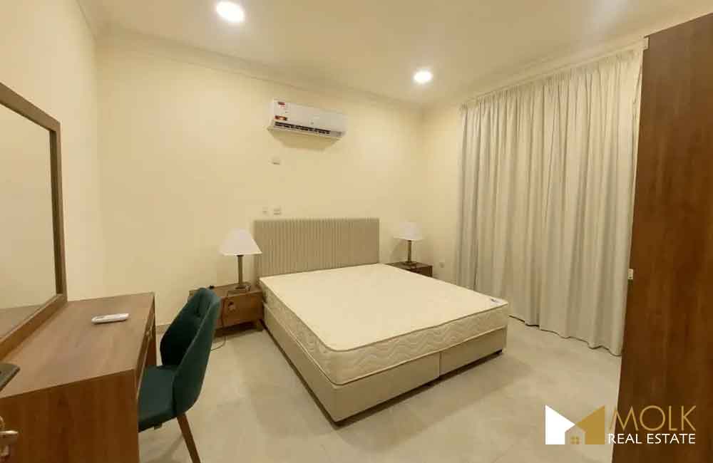 Appartement 3 chambres tout neuf et spacieux, entièrement meublé, à Umm Al Amad