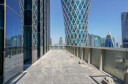 Bureau luxueux et spacieux à louer à Al Shatt Street