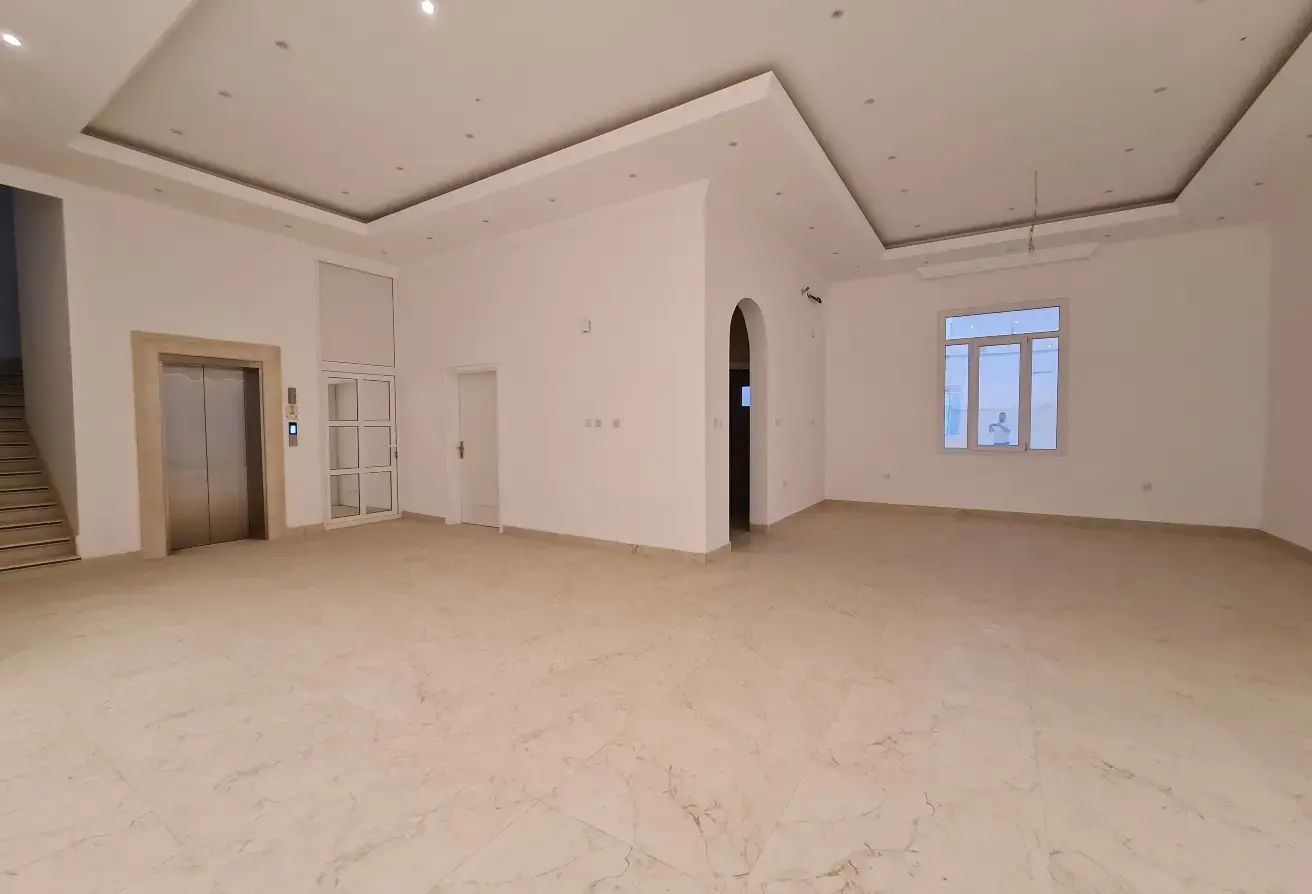 Villa de luxe indépendante à vendre à Al Wakrah